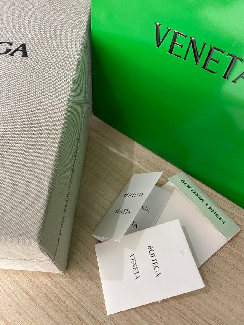 BOTTEGA VENETA/ボッテガ/ショルダーバッグ/パデッド/カセット