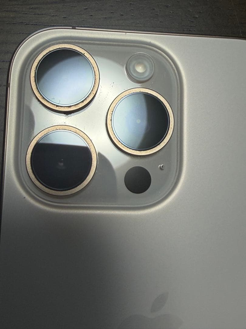 iPhone16pro 256 デザート