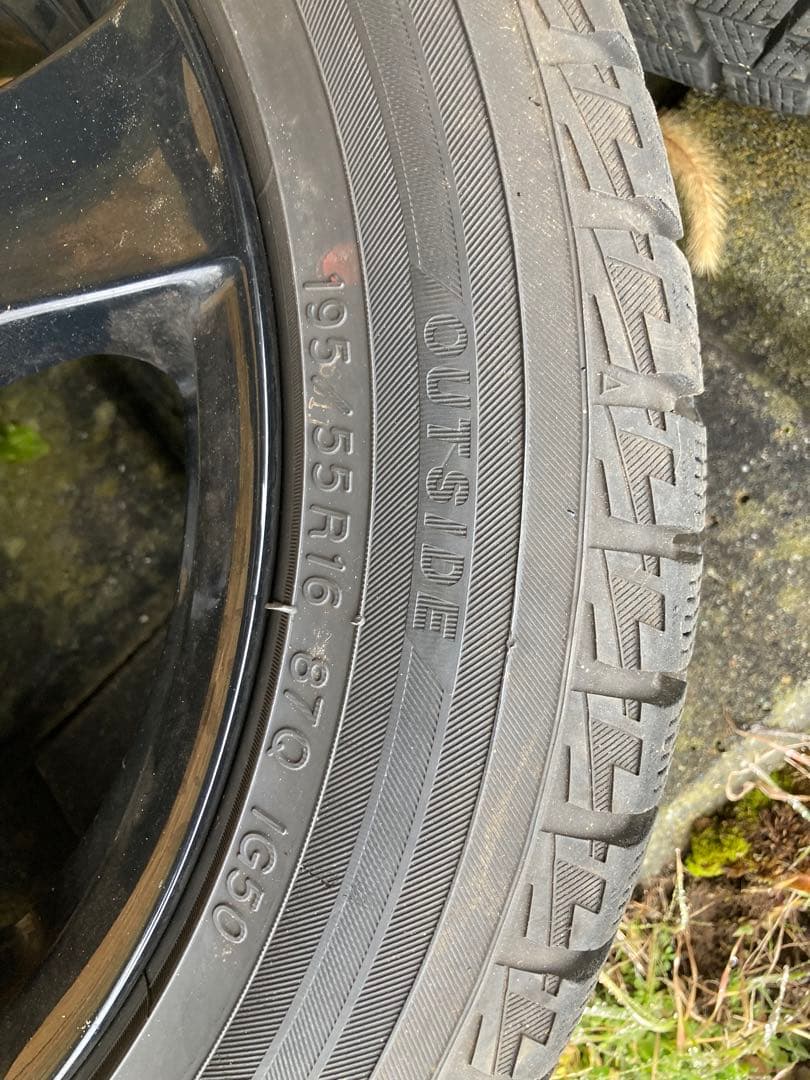 ナッツ　スタッドレスヨコハマ　16インチ　195/55 4本セットホイール