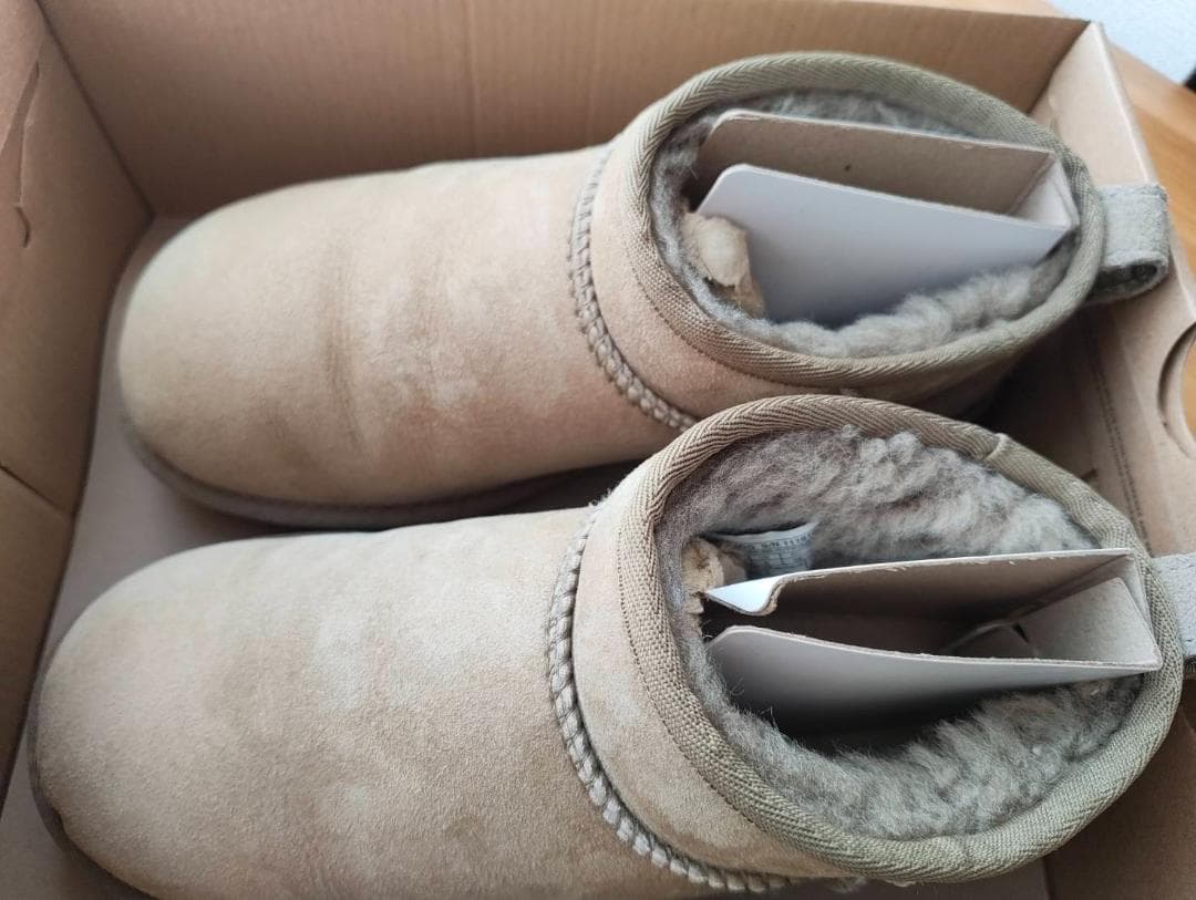 UGG クラシック ウルトラ ミニ アンテロープ 24センチ