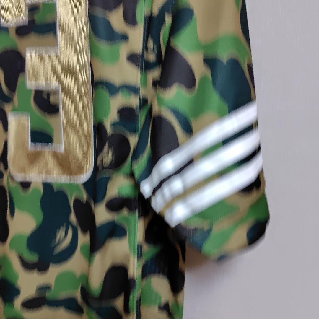 アベイシングエイプ✕adidasコラボ 迷彩柄 アメリカンフットボールシャツ