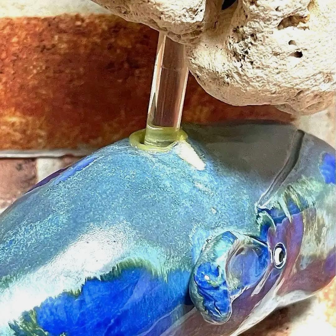 ハワイマウイ島クジラ置物