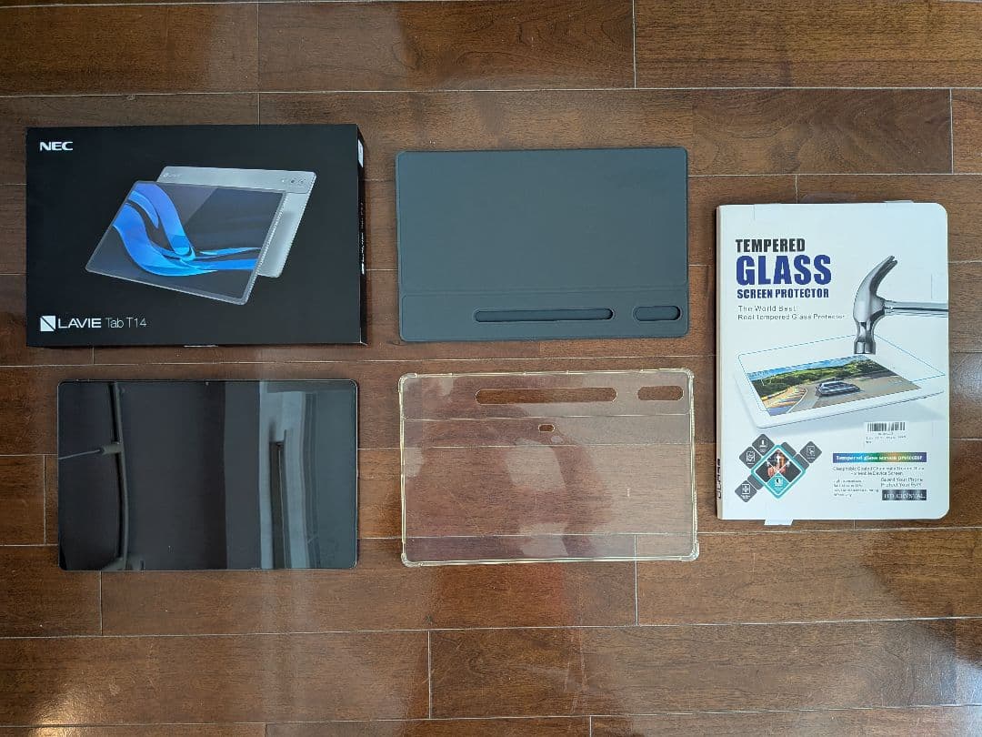利用少な目の美品 NEC LAVIE T14本体＋12,000円相当の付属品付