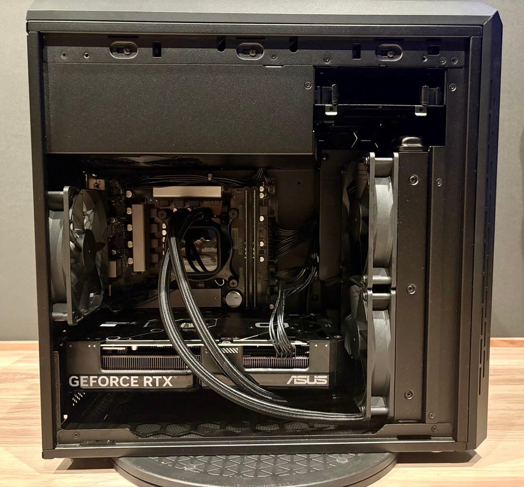 高性能　RTX4070　 ゲーミングpc i7 14700F　最新DDR5搭載！