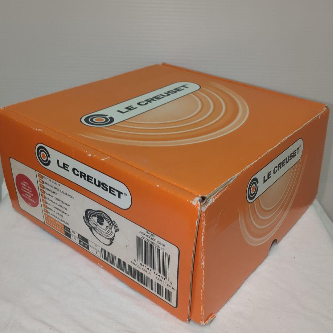 【新品未使用】LE CREUSET　ハート型 両手鍋 レッド　箱・説明書付き