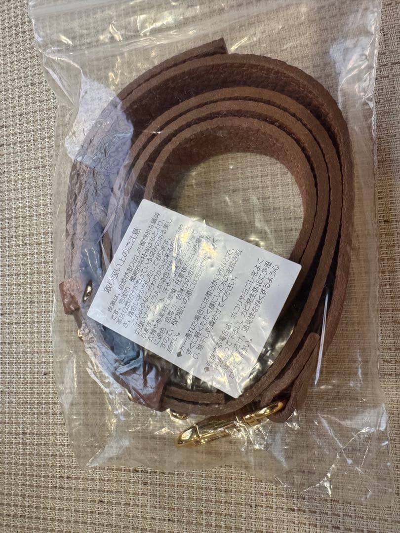 チーバッグ　スクエア　ボストンバッグ　キャメル