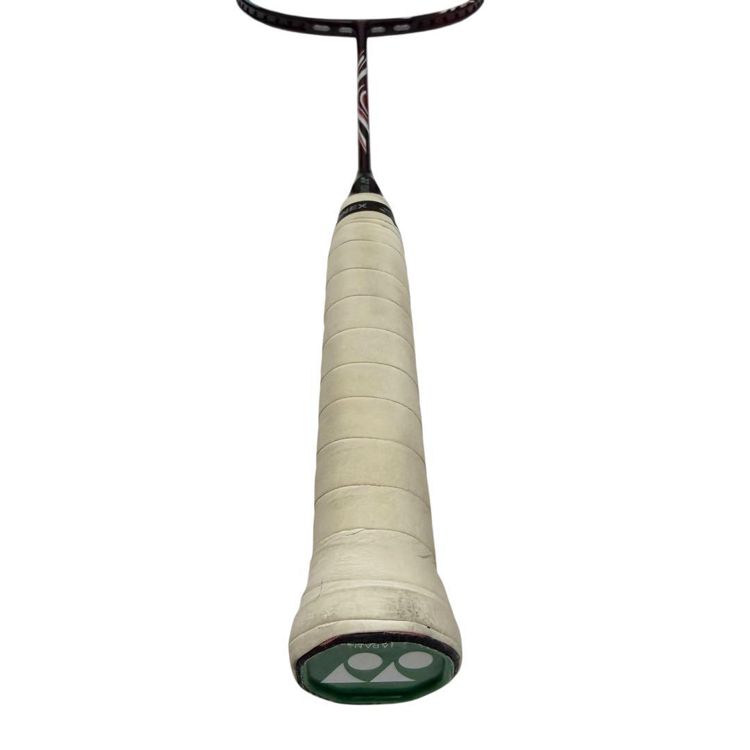 【極美品】YONEX アストロクス100ZZ クレナイ 3UG6 126-14