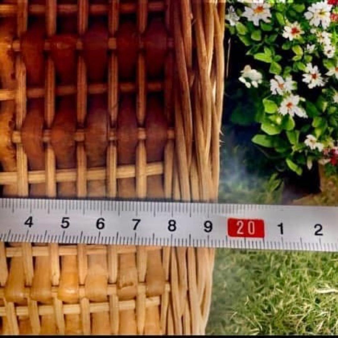 ビンテージ　丸い大型　藤製バスケット ラタンバック インダストリアル　ピクニック