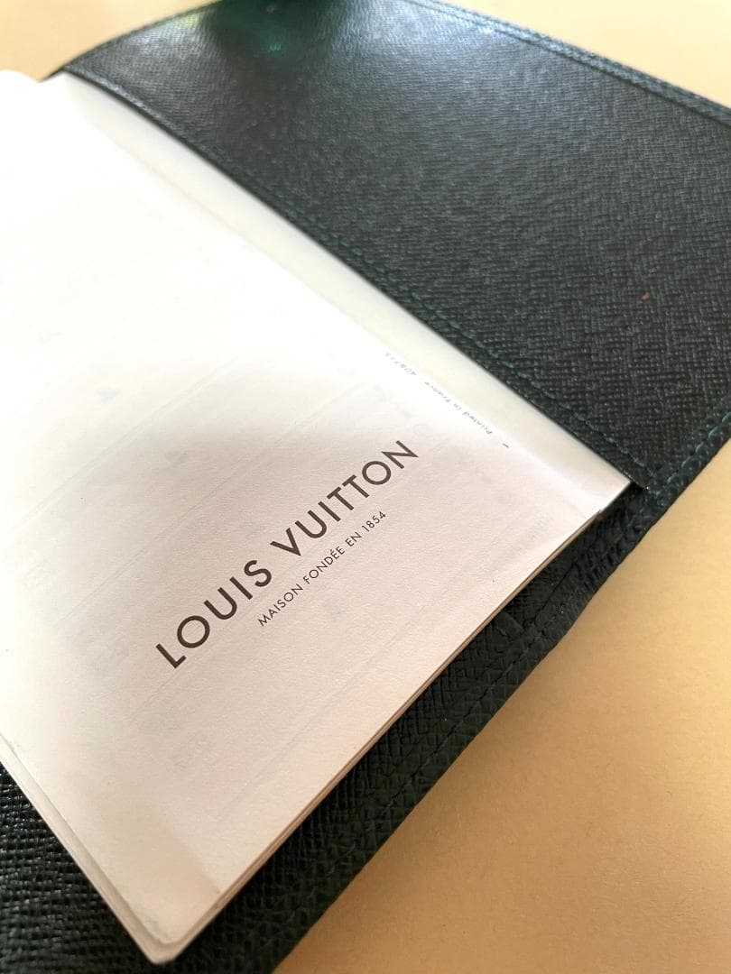 LOUIS VUITTON 　タイガ　手帳カバー