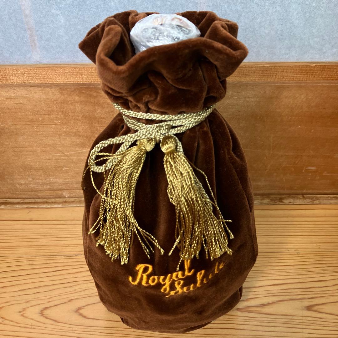【未開栓】 SALUTE ロイヤルサルート 21年 茶陶器 973g