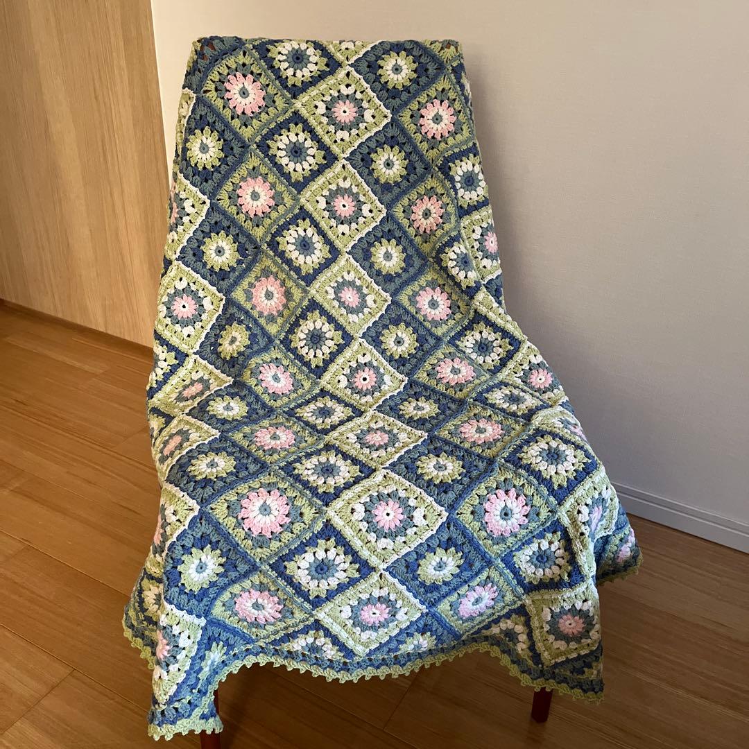 『ブランケット〈睡蓮〉』ホビーラホビーレ〜手編み〜マルチカバー