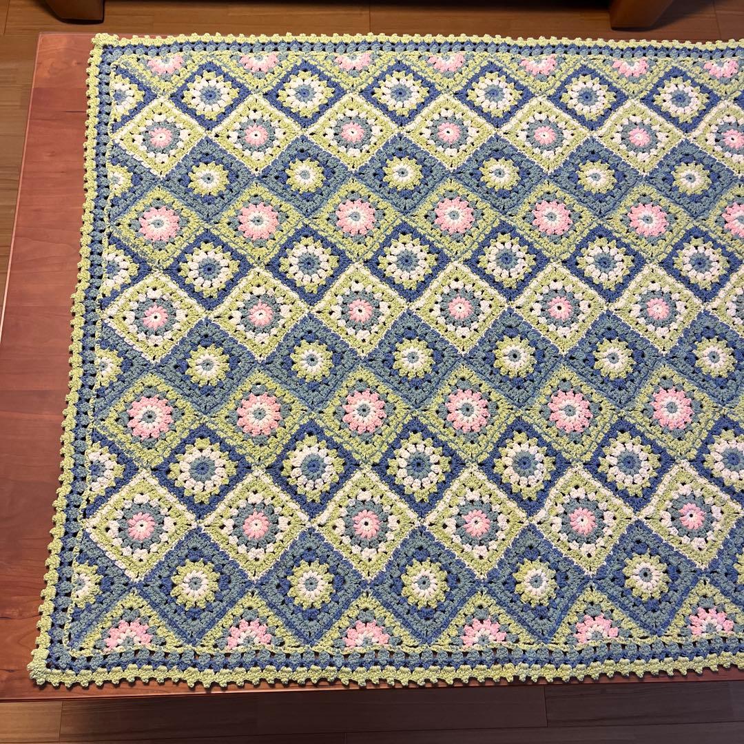 『ブランケット〈睡蓮〉』ホビーラホビーレ〜手編み〜マルチカバー