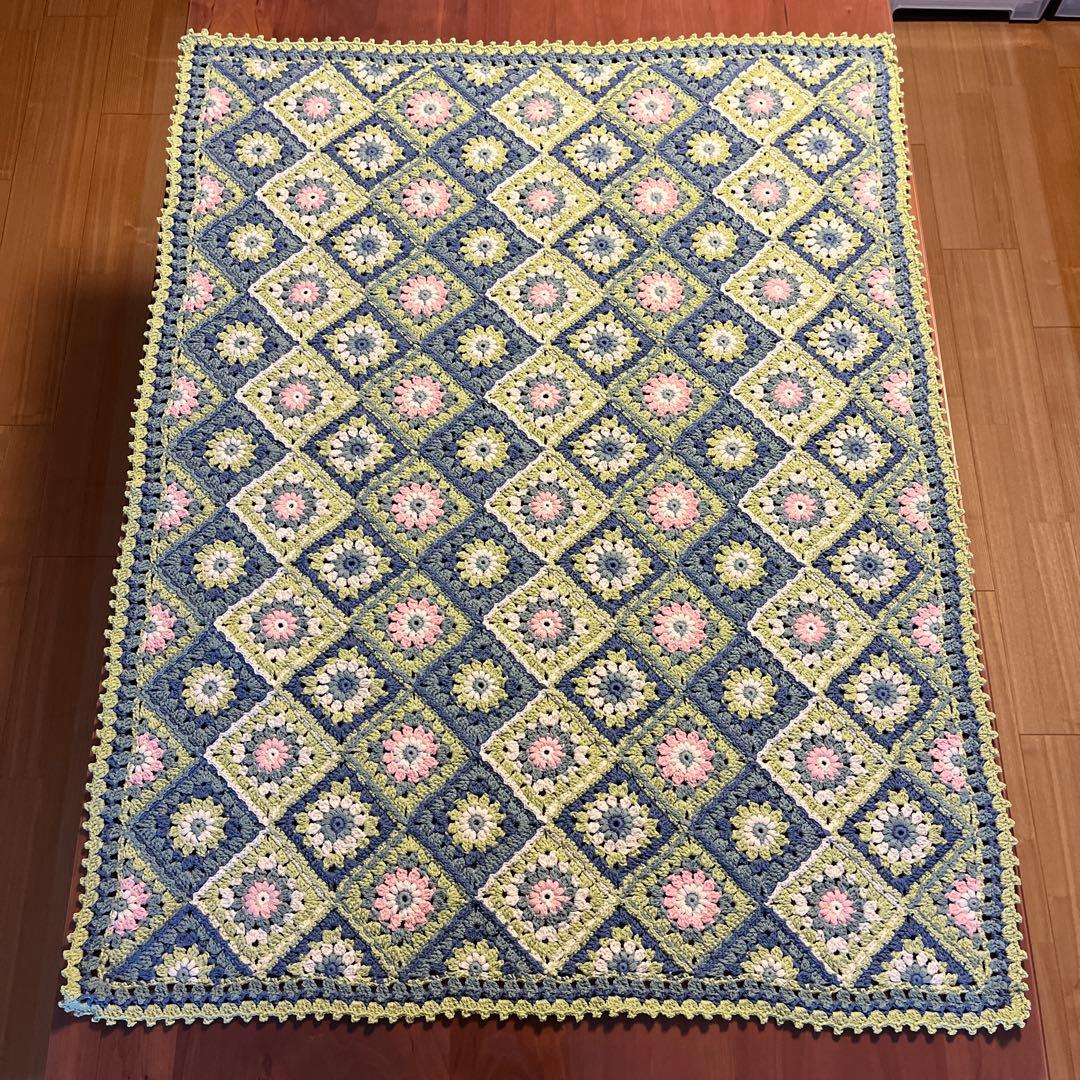 『ブランケット〈睡蓮〉』ホビーラホビーレ〜手編み〜マルチカバー