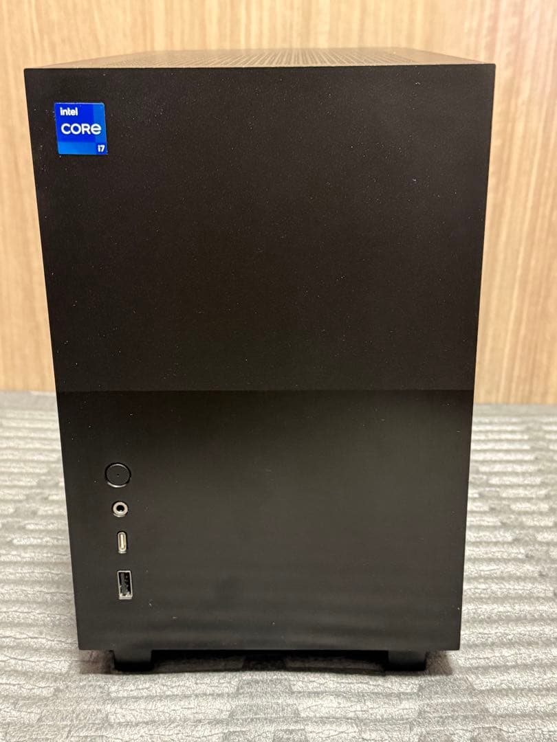 LIAN LI Q58 pcケース　リアンリ　Mini-ITX