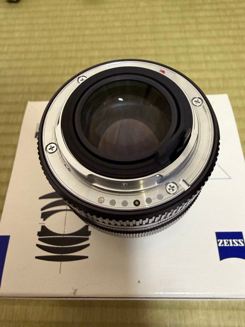 Carl Zeiss Planar T* 1.4/50 mm ZKレンズ