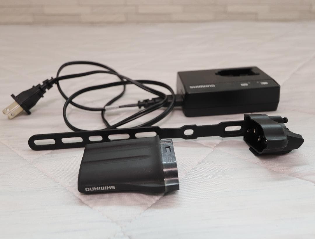 シマノ BT-DN100 外装バッテリー&台座&マウント・充電器