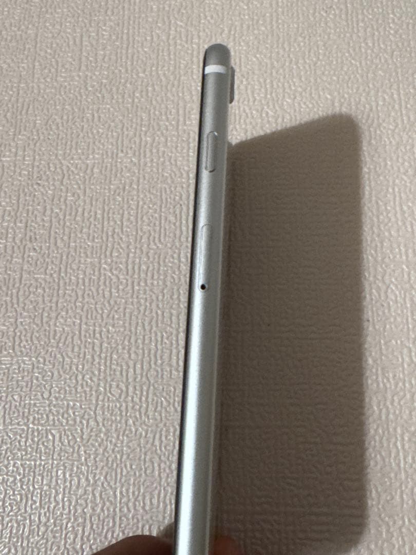 Apple iPhone SE (第2世代) 64GB ホワイトSIMフリー