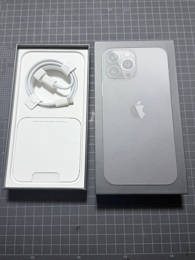 Apple iPhone 13ProMax スペースグレー 本体 充電ケーブル付