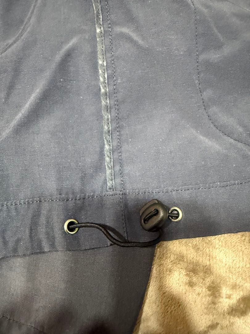 アルマーニコレッツォーニ　コットンナイロンジャケット　グレー系