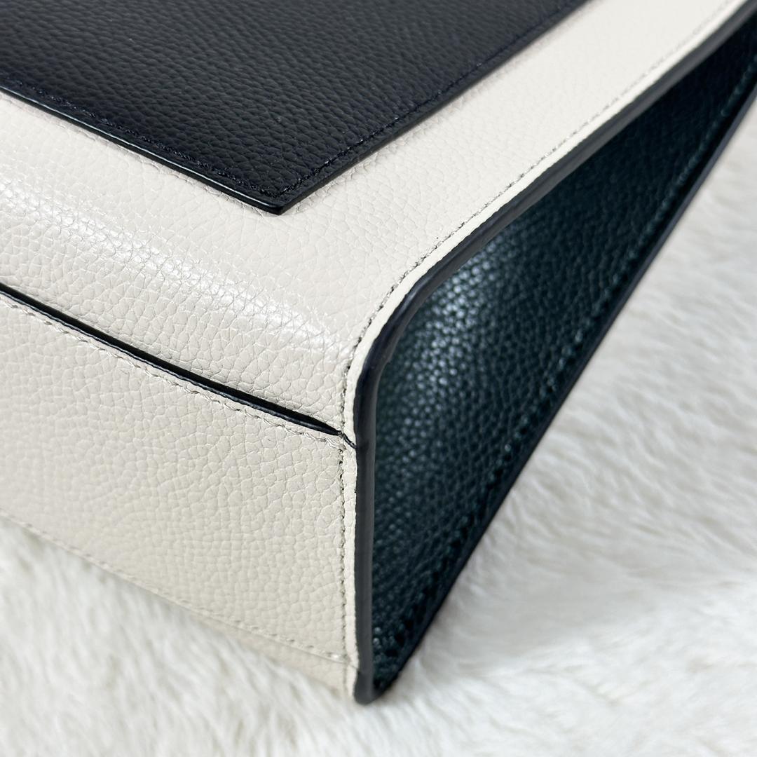 美品 MARC JACOBS ミニグラインド ブロック ハンドバック 2way