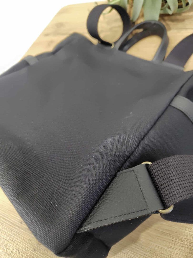 ミナペルホネン/タンバリンネイビー×カーキがま口ポケット/A4トートリュック