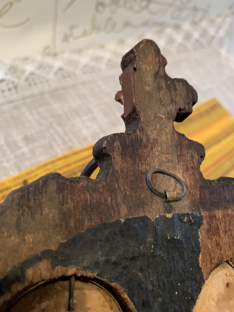 フランス製　アンティークのレアなメダイヨンのガラスドームが2個付いてます！繊細！