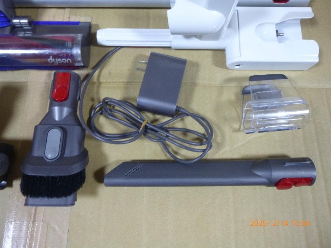 本日限り　ダイソンSV18　純正充電スタンド付き　エコモード43分　動作確認済み