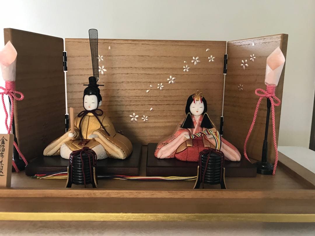お雛様　箔一の金箔布の木目込　舞姫