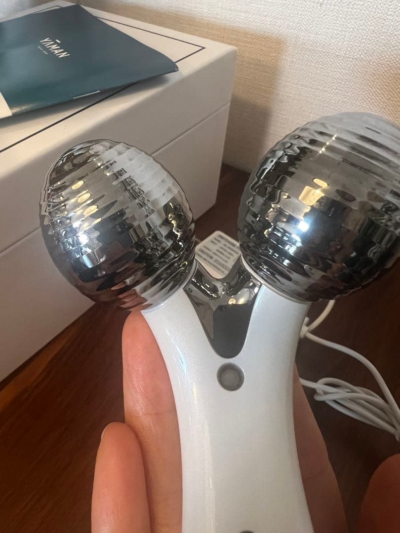 YA-MAN ヤーマン　WAVY ウェイビー　EP-15W 美顔器　EMS