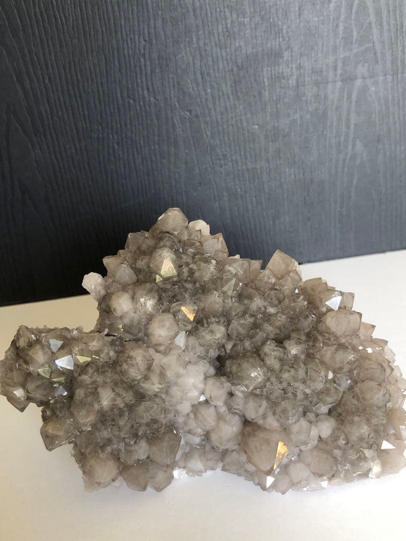 ❤️超レア　灰色　✳グレー　ファントム　クォーツ　キラキラ　水晶クラスター