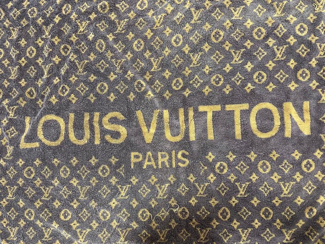 LOUIS VUITTON モノグラムバスタオル