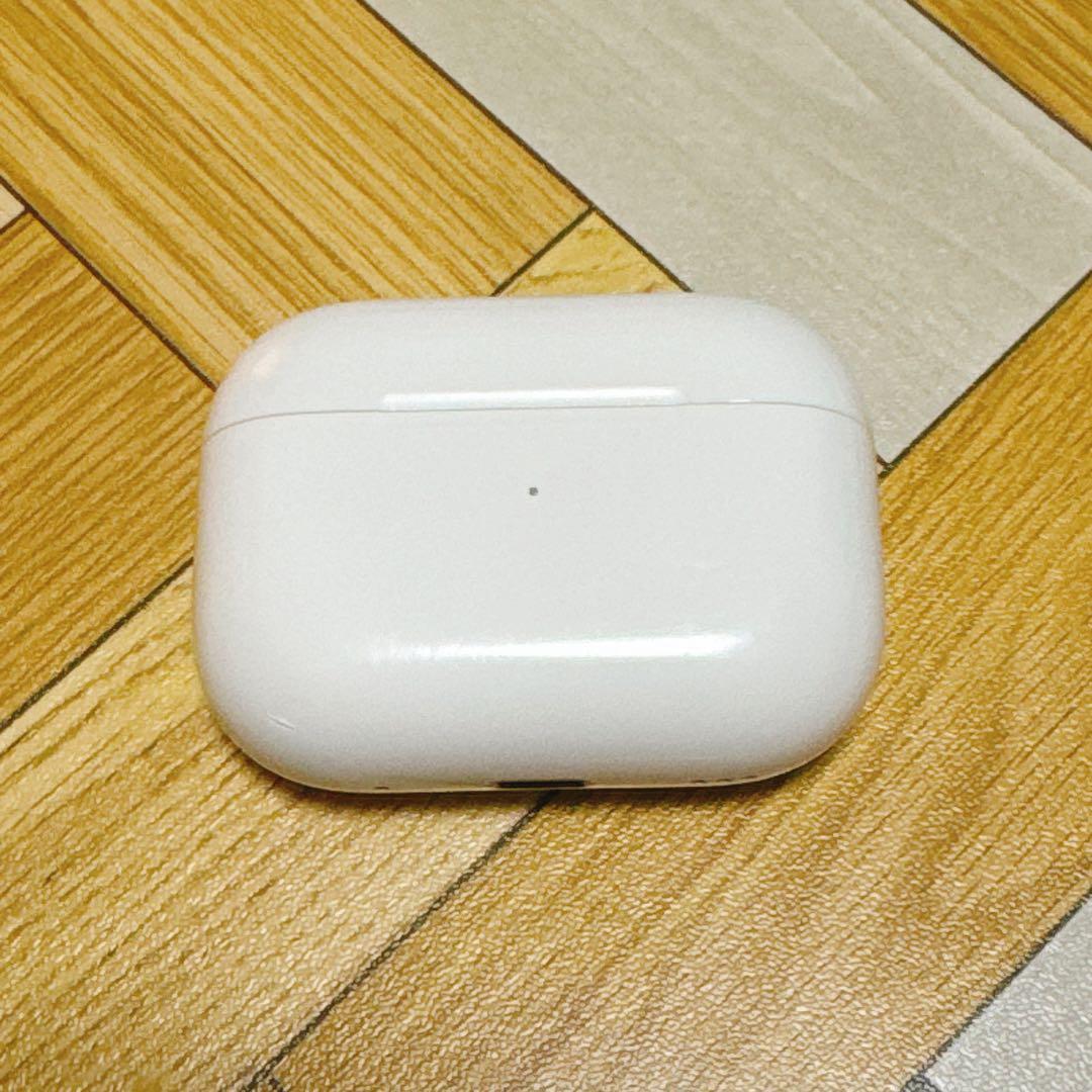 S*l様 AirPods Pro（第2世代）MQD83J/A 2022年モデル