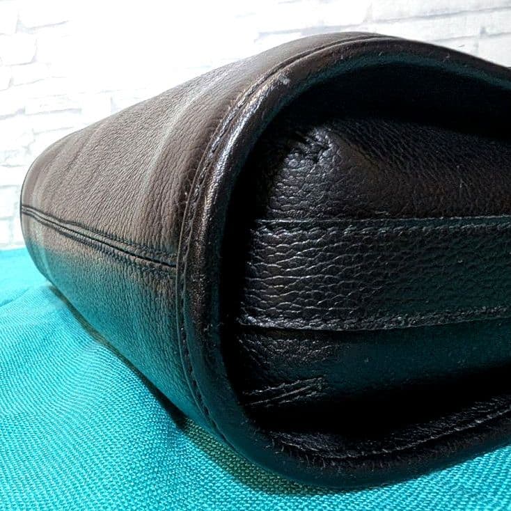 ♥極美品♥グッチ GUCCI ショルダーバッグ レザー 斜めがけ ブラック