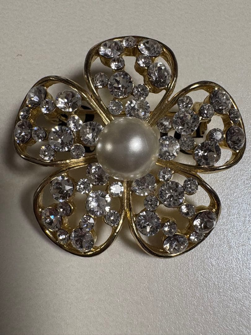 新品未使用　Rene ルネ パール　フラワー　ブローチ　ゴールド　真珠　お花
