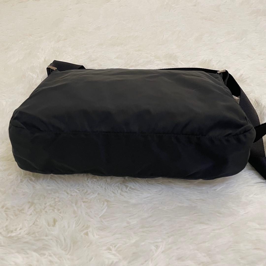 極美品 PRADA ショルダーバッグ カメラバッグ ナイロン レザー ブラック