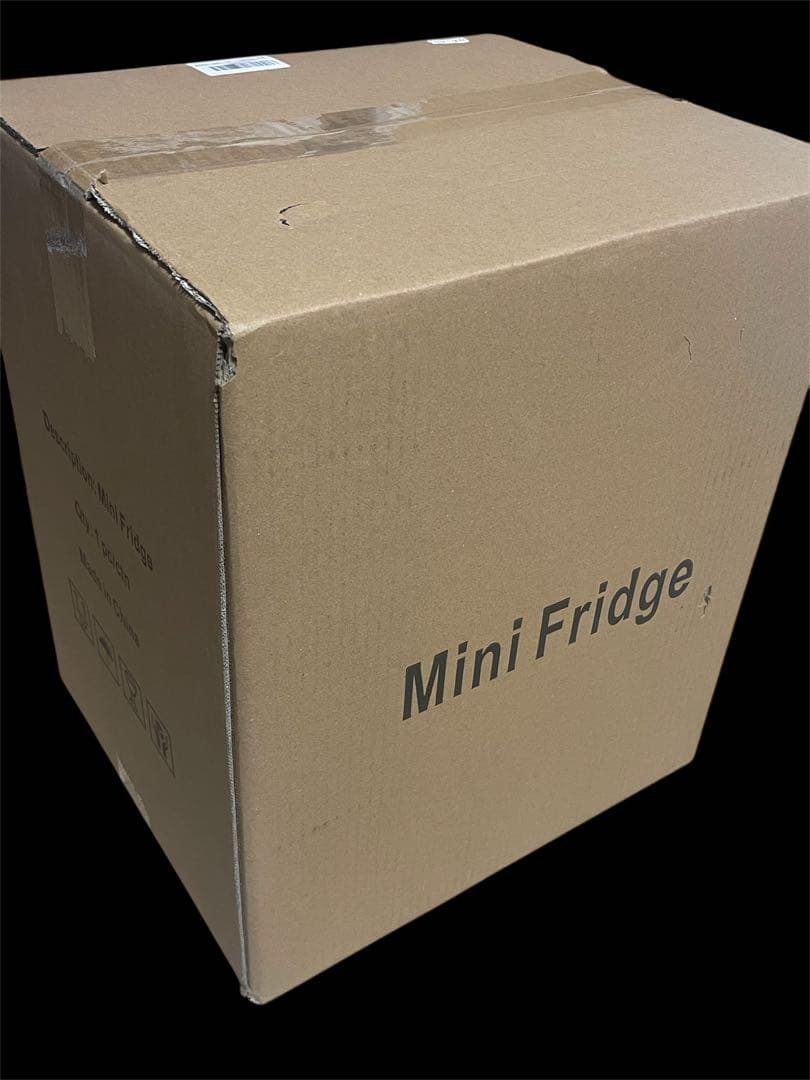 70【新品】ミニ冷蔵庫 10L　ホワイト　保冷　保温　小型　冷蔵庫　省エネ