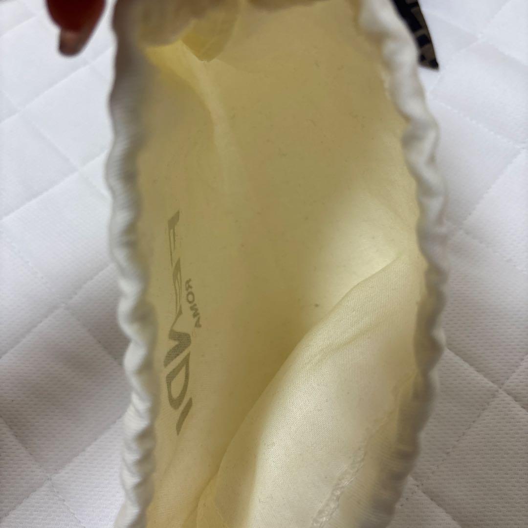 美品　FENDI FFロゴ リボンヘアクリップ