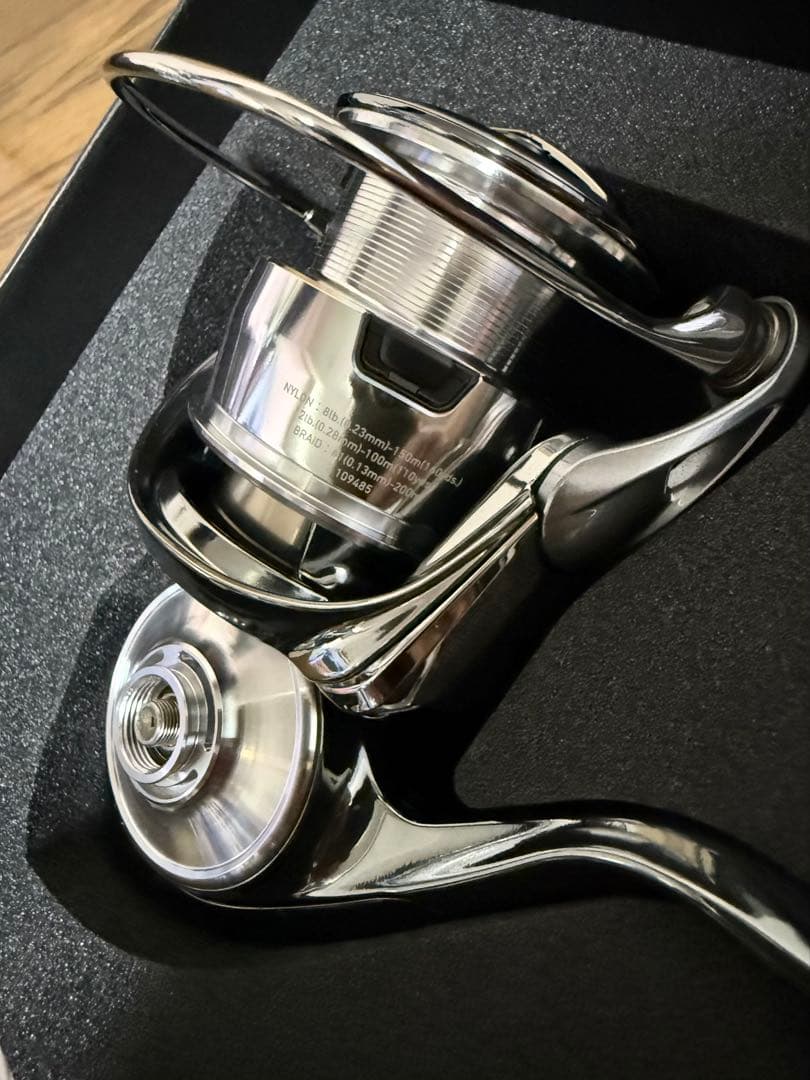 ダイワ イグジスト PC LT3000-XH リール DAIWA EXIST