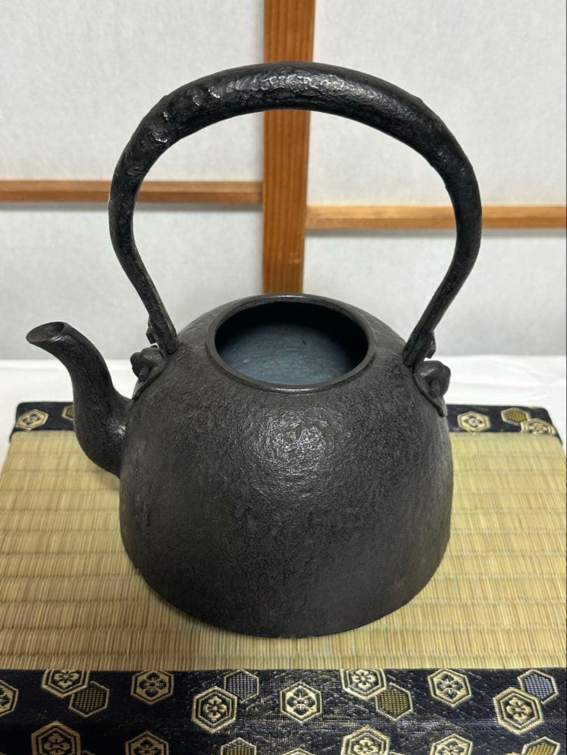 本番盛岡 薫山 南部鉄器 鉄瓶 南部型 侘寂肌 1.5リットル 新品未使用品