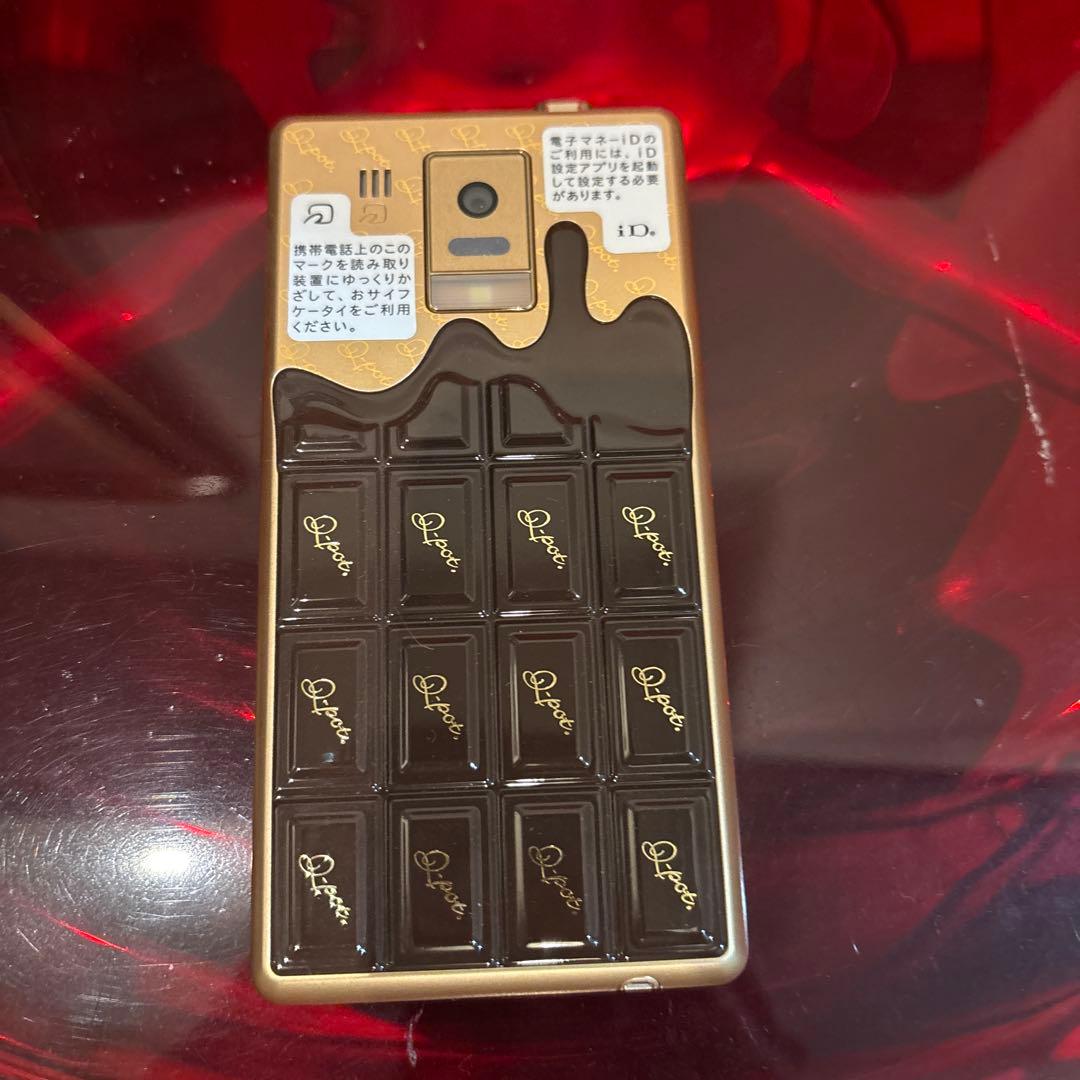 新品未使用 Q-pot.Phone SH-04D チョコレート スマートフォン