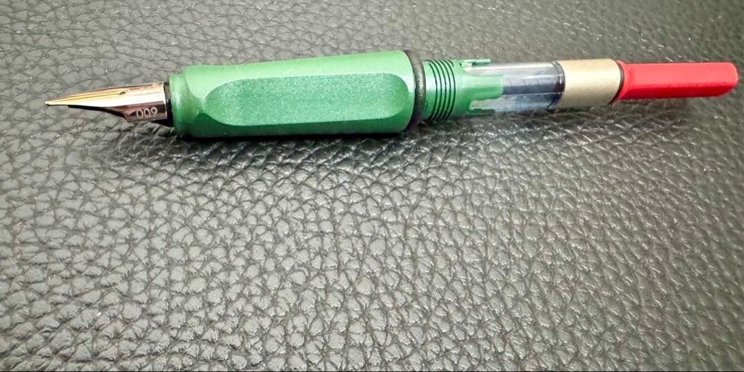 あ*く様 LAMY サファリ フィールドグリーン 14金ペン 万年筆 限定品00