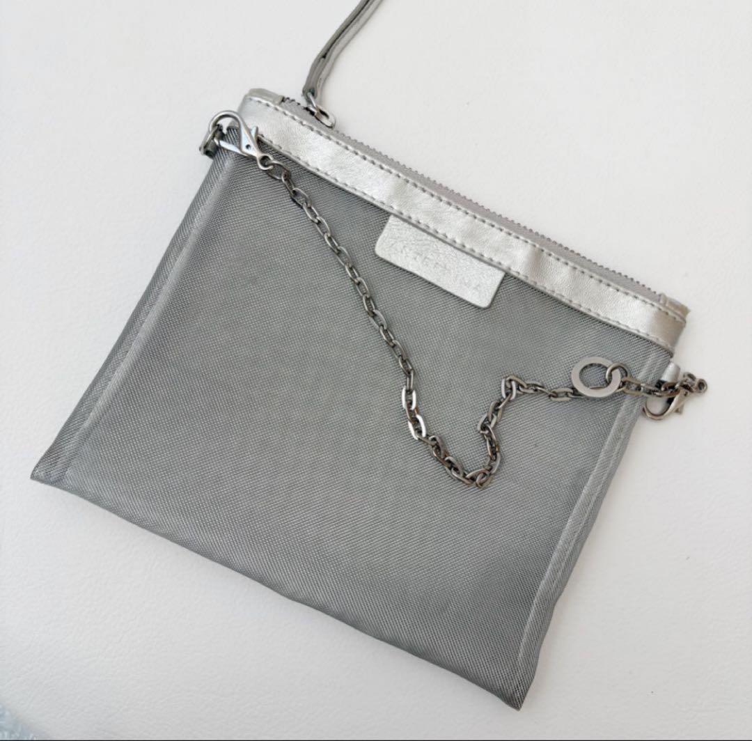 アンテプリマ　スタンダードスクエア　ミディアム　シルバー、インナーポーチ付き