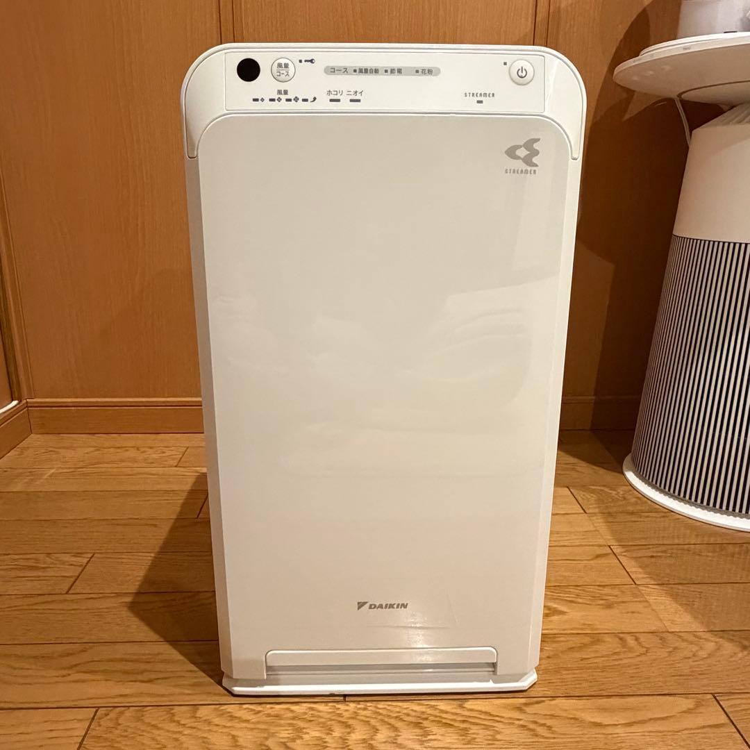 【極美品】 ダイキン 空気清浄機　MC55Y-W MC55YKS リモコン付