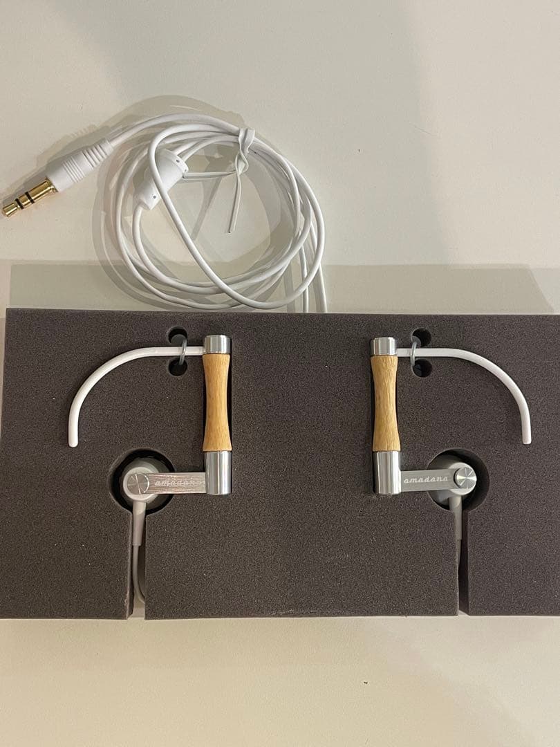 【希少品】amadana アマダナ　有線イヤホン PE-117 ホワイト