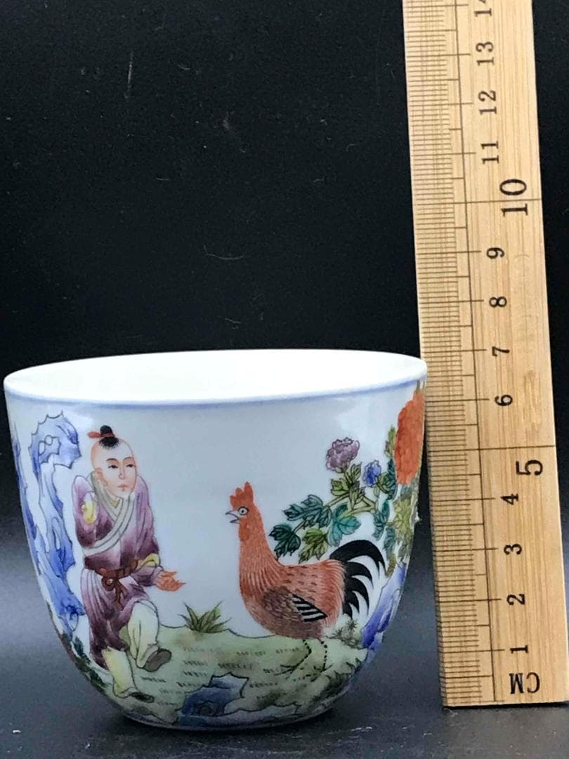 中国骨董　清時代　「大清乾隆倣古」在銘　粉彩闘彩　闘鶏図詩文杯(F-14)