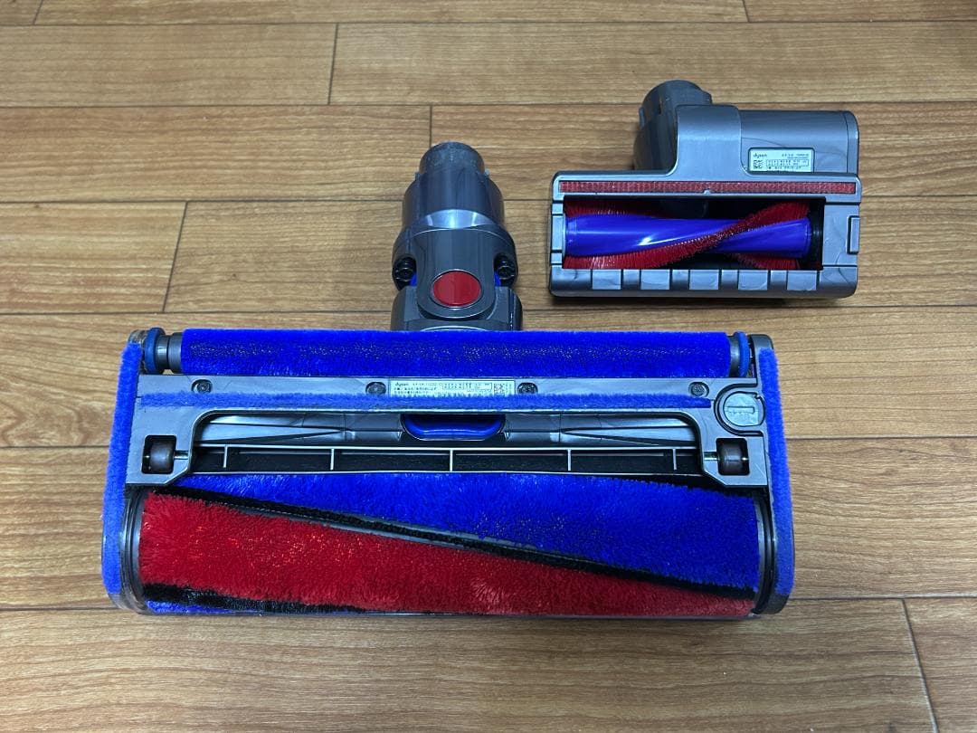 【美品】ダイソン dyson V11 SV14 【新品】アクセサリ　スタンド付き