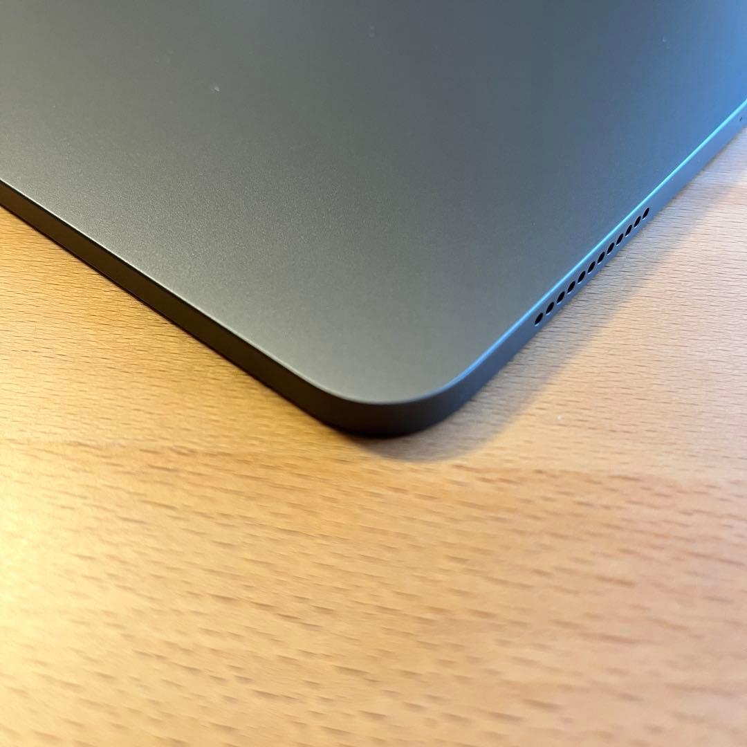 【美品】 iPad Air 第5世代 256GB Wi-Fi 箱有 おまけ付き