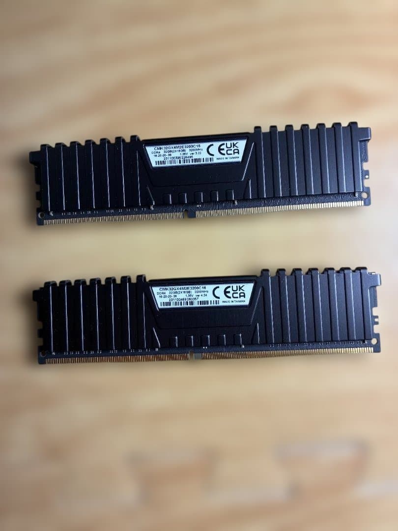 Vengeance DDR4 32gb 3200 メモリー 2枚セット