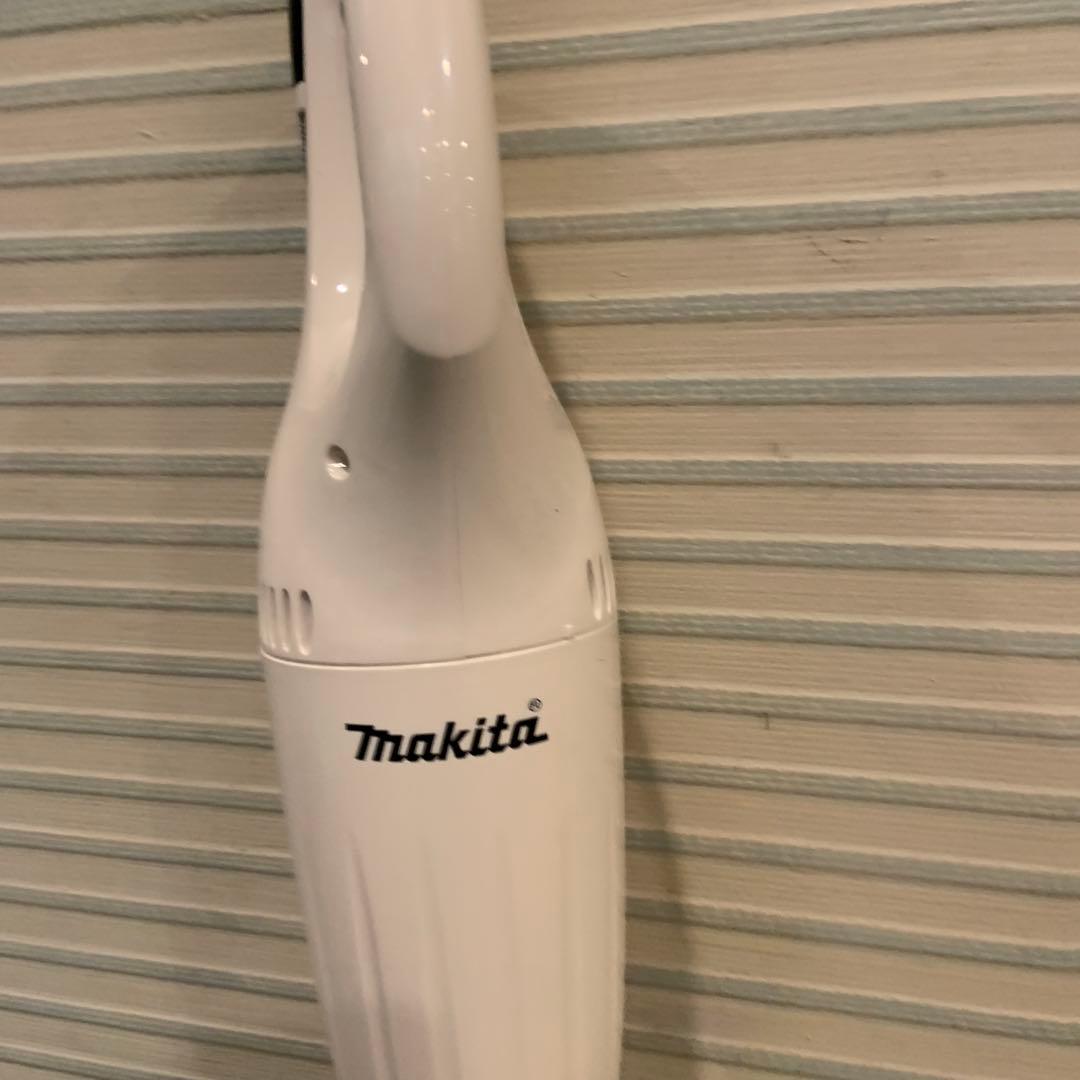 Makita スティッククリーナー本体 ホワイト