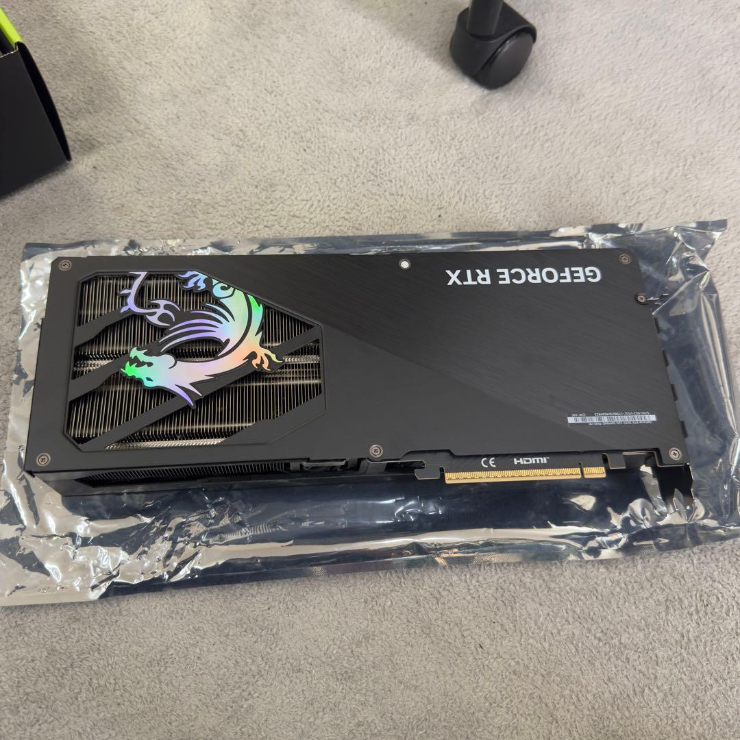 美品 MSI GeForce RTX5070 12G GAMING